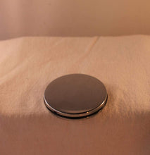 Load image into Gallery viewer, Blank Fits: Dub Elite Niche MHT Neeper Vogue 1000-89 Custom Center Cap Chrome (Set of 2)